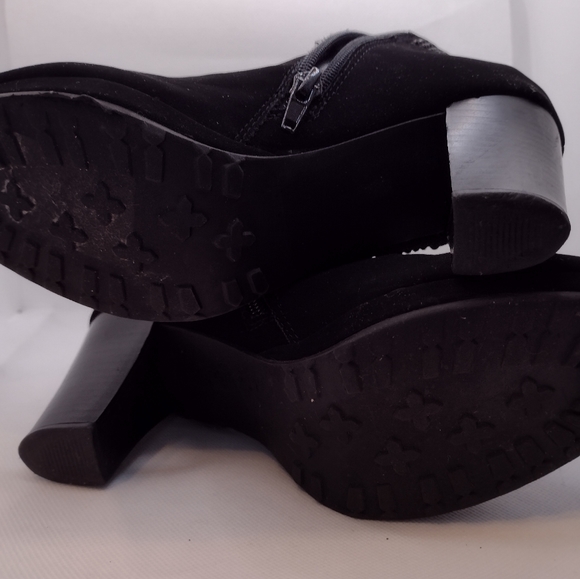 Mari A. Zip up half boots black suede size 6 women's teens - Picture 9 of 12
